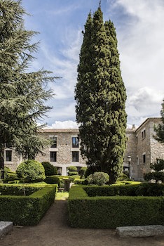 Parador De Avila (Adults Only)