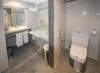 Parador De Avila (Adults Only)