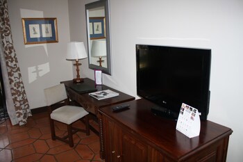Parador De Avila (Adults Only)