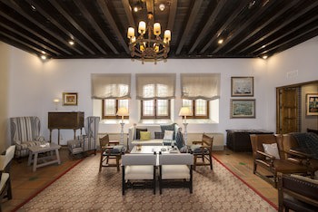Parador De Avila (Adults Only)
