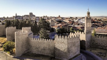 Parador De Avila (Adults Only)