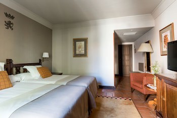 Parador De Avila (Adults Only)