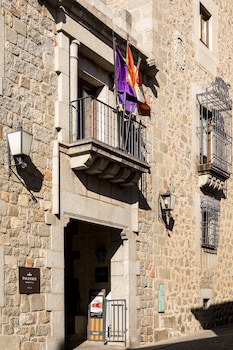 Parador De Avila (Adults Only)
