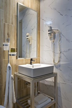 Central Hotel, Trademark Collection By Wyndham