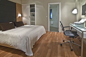 B-Aparthotel Montgomery
