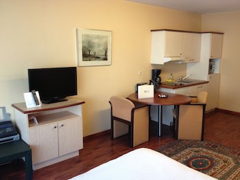 B-Aparthotel Montgomery