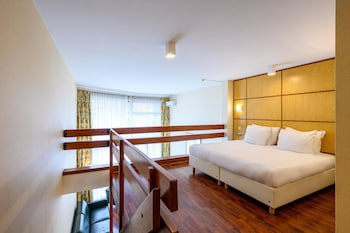 B-Aparthotel Montgomery