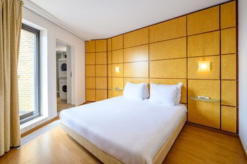 B-Aparthotel Montgomery
