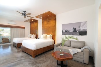 Bahia Hotel & Beach House