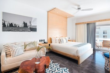Bahia Hotel & Beach House