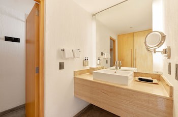 Bahia Hotel & Beach House