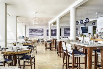 Bahia Hotel & Beach House