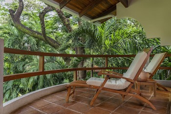 Capitan Suizo Beach Front Boutique
