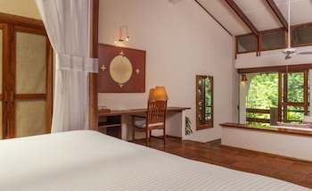 Capitan Suizo Beach Front Boutique