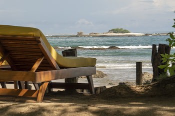 Capitan Suizo Beach Front Boutique