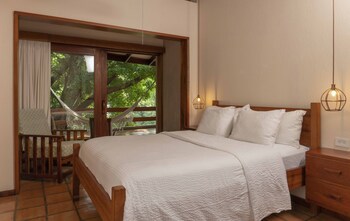 Capitan Suizo Beach Front Boutique