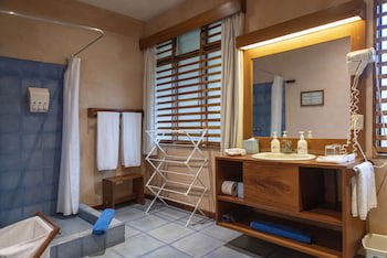 Capitan Suizo Beach Front Boutique