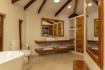 Capitan Suizo Beach Front Boutique