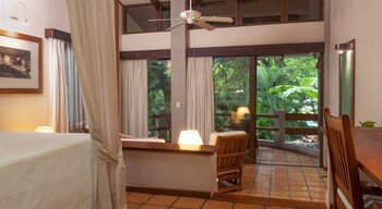 Capitan Suizo Beach Front Boutique