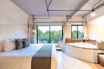 Caribbean Paradise Hotel & Spa - 5Th Avenue