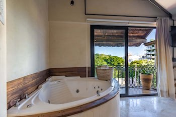 Caribbean Paradise Hotel & Spa - 5Th Avenue