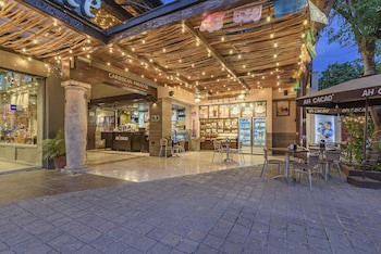 Caribbean Paradise Hotel & Spa - 5Th Avenue
