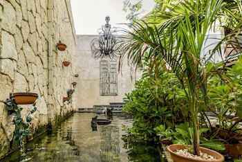 Caribbean Paradise Hotel & Spa - 5Th Avenue