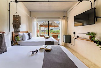 Caribbean Paradise Hotel & Spa - 5Th Avenue