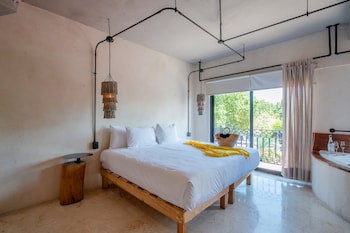 Caribbean Paradise Hotel & Spa - 5Th Avenue