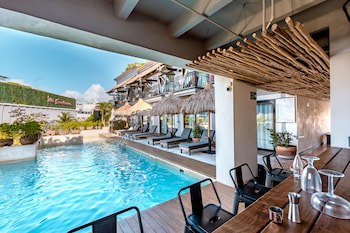 Caribbean Paradise Hotel & Spa - 5Th Avenue