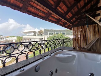Caribbean Paradise Hotel & Spa - 5Th Avenue