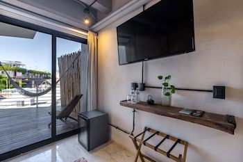 Caribbean Paradise Hotel & Spa - 5Th Avenue