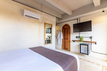 Caribbean Paradise Hotel & Spa - 5Th Avenue