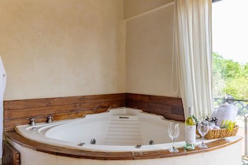 Caribbean Paradise Hotel & Spa - 5Th Avenue