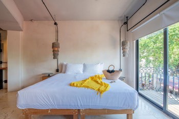 Caribbean Paradise Hotel & Spa - 5Th Avenue