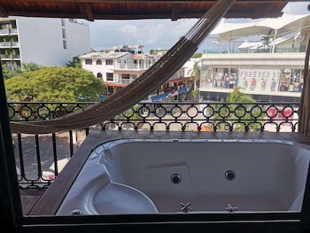 Caribbean Paradise Hotel & Spa - 5Th Avenue
