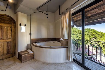 Caribbean Paradise Hotel & Spa - 5Th Avenue