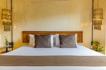 Caribbean Paradise Hotel & Spa - 5Th Avenue