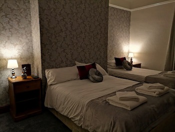 Ambrose Hotel