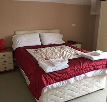 Ambrose Hotel