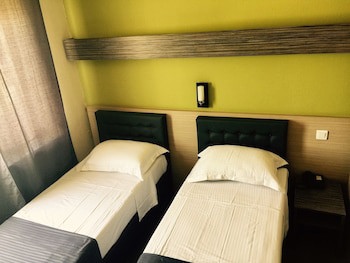 Ares Budget Hotel