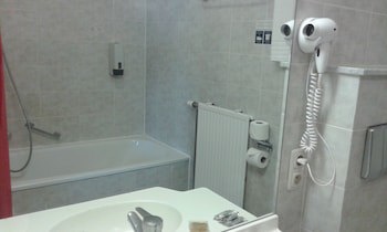 Ares Budget Hotel