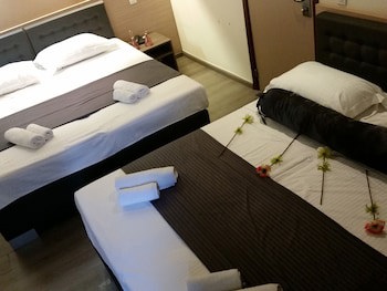 Ares Budget Hotel