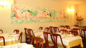 Augusto's Copacabana Hotel