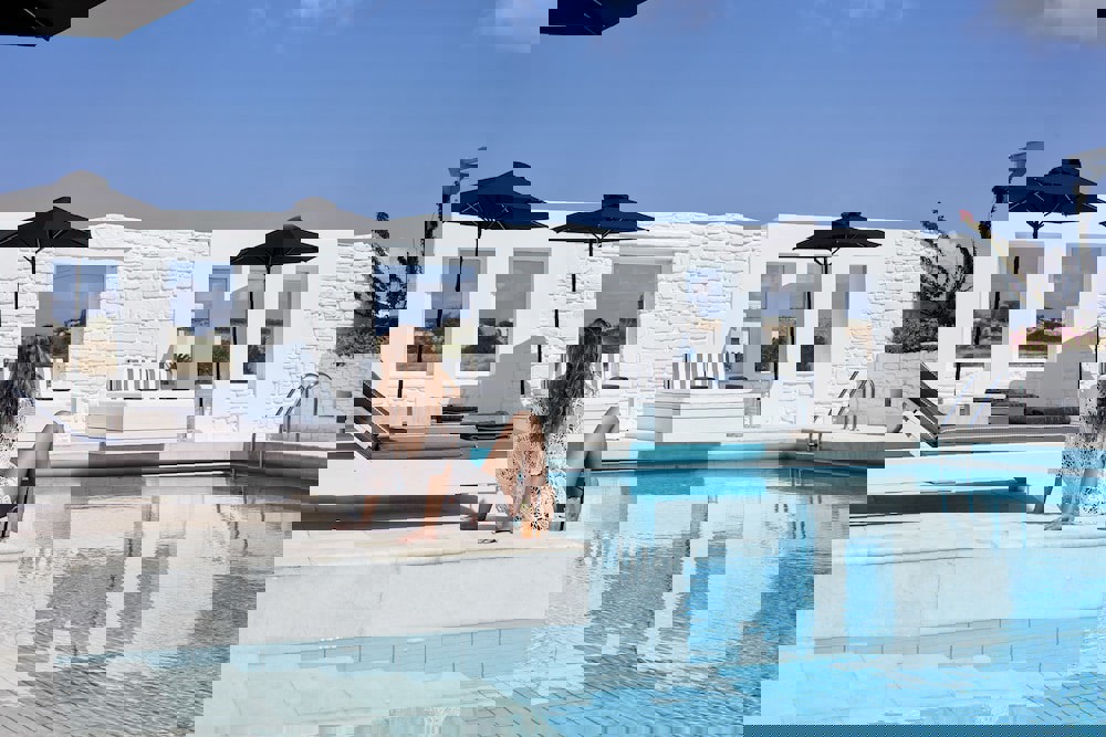 Mr & Mrs White Paros