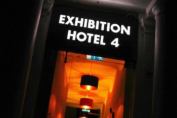 Exhibition Court Hotel 4
