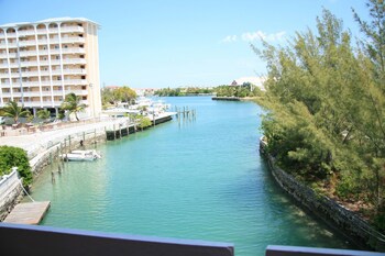 Bell Channel Inn Hotel