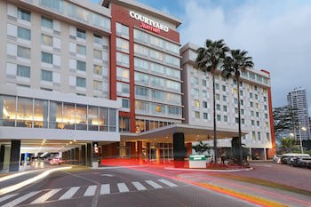 Courtyard By Marriott Panama Multiplaza Mall