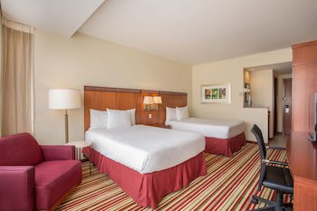 Courtyard By Marriott Panama Multiplaza Mall