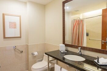 Courtyard By Marriott Panama Multiplaza Mall